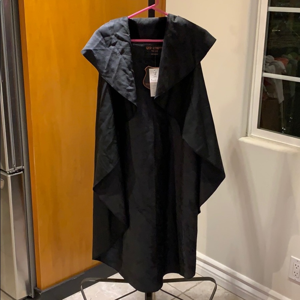 🆕 Faux Leather Cape Vest